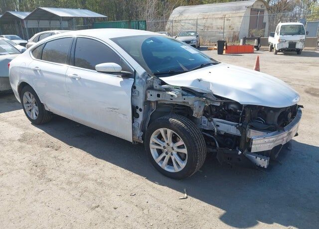 2016 CHRYSLER 200