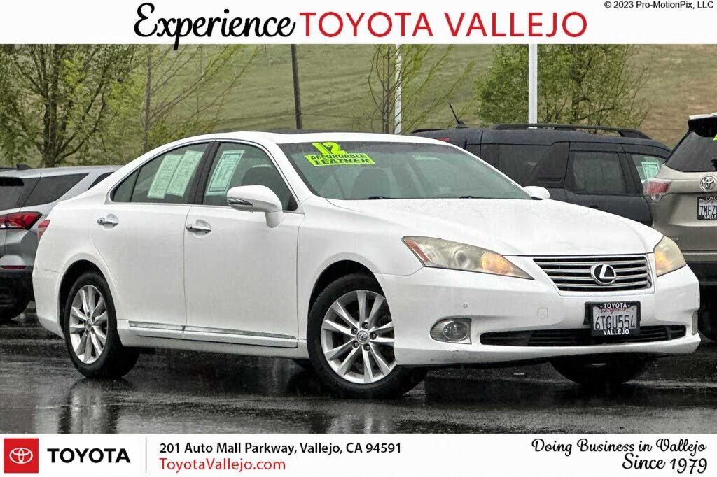 2012 LEXUS ES