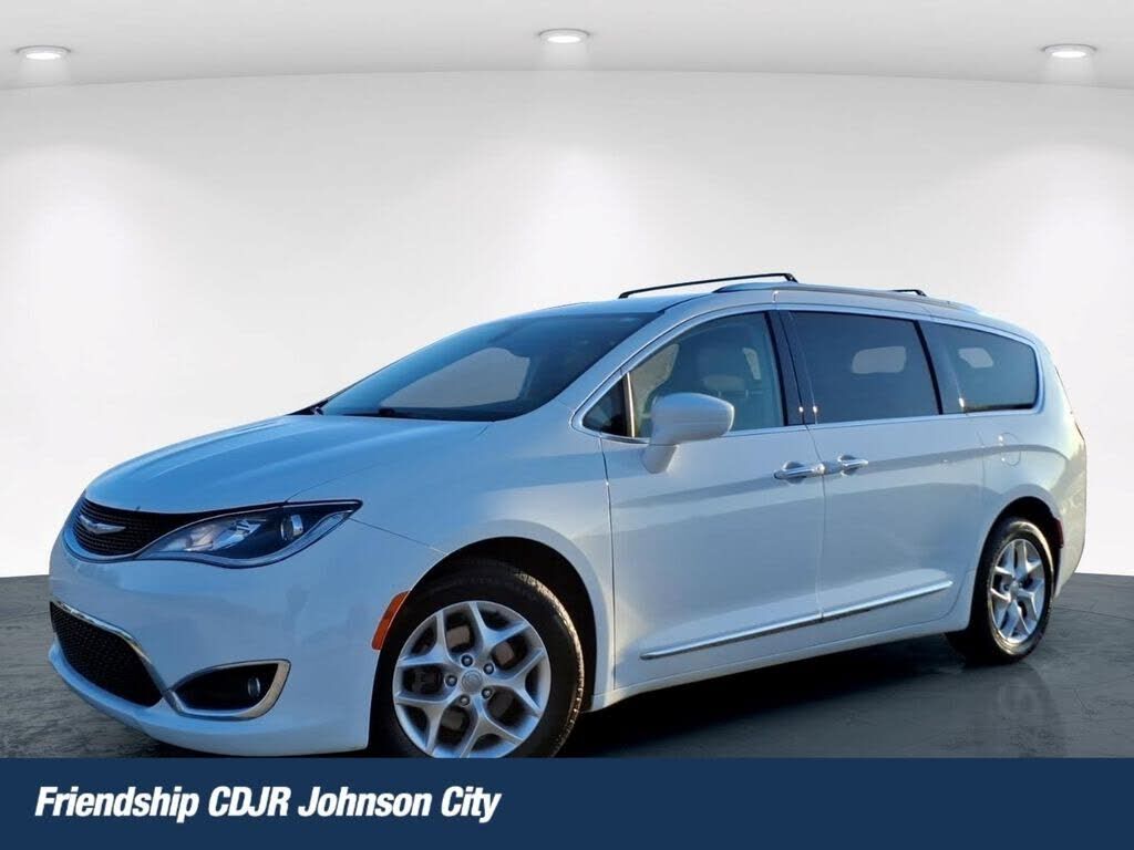 2020 CHRYSLER Pacifica