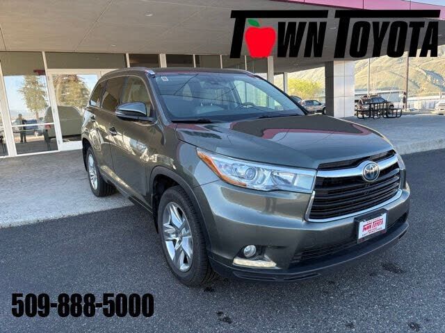 2015 TOYOTA Highlander