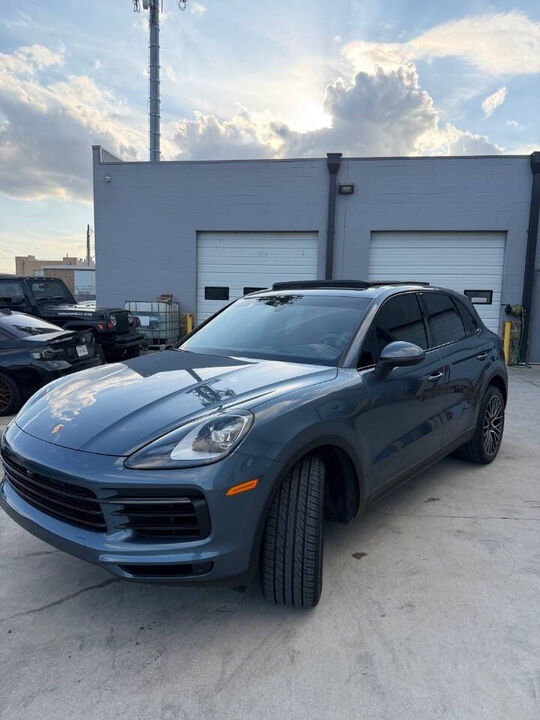 2019 PORSCHE Cayenne