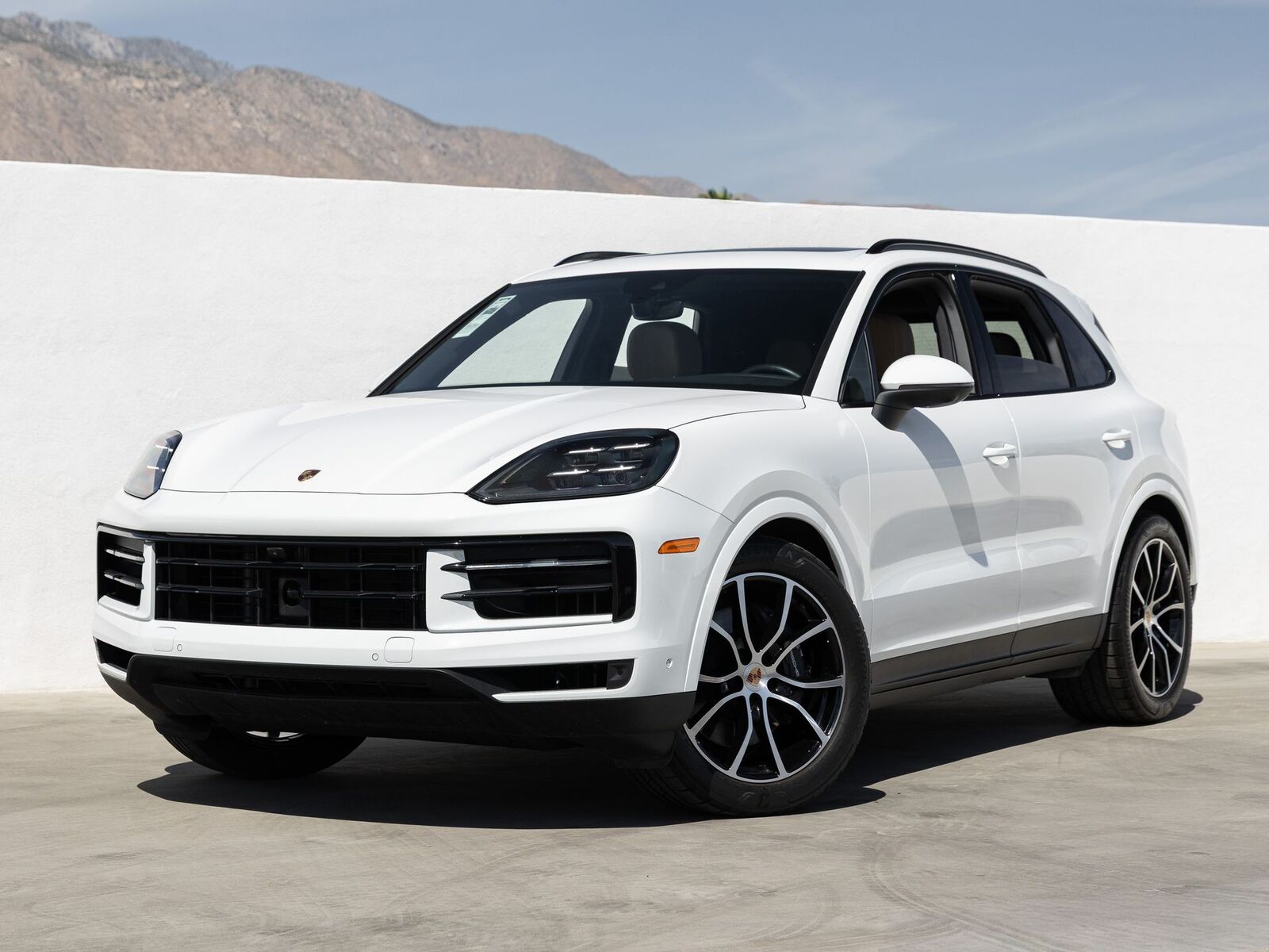 2025 PORSCHE Cayenne