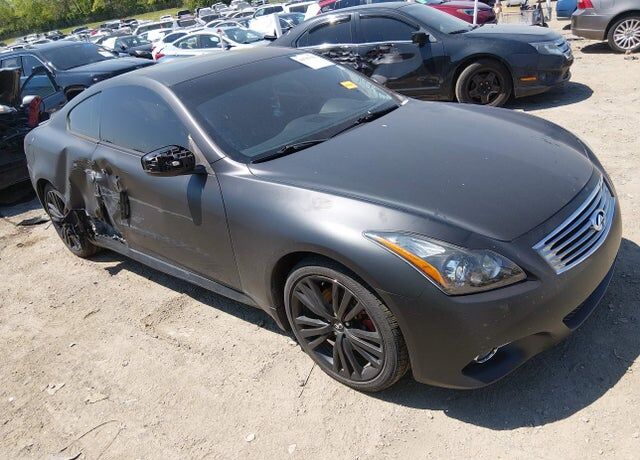 2013 INFINITI G37