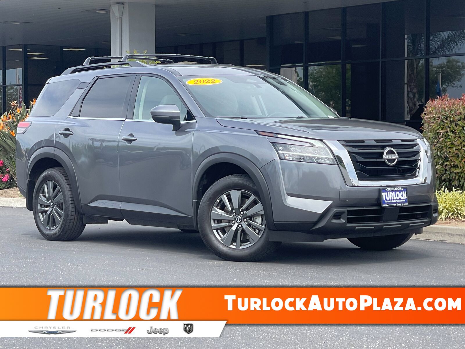 2022 NISSAN Pathfinder