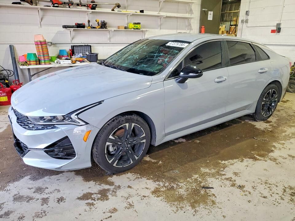 2023 KIA K5