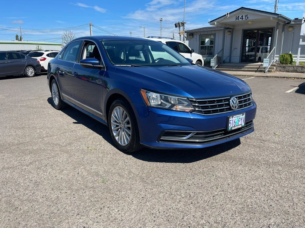 2016 VOLKSWAGEN Passat