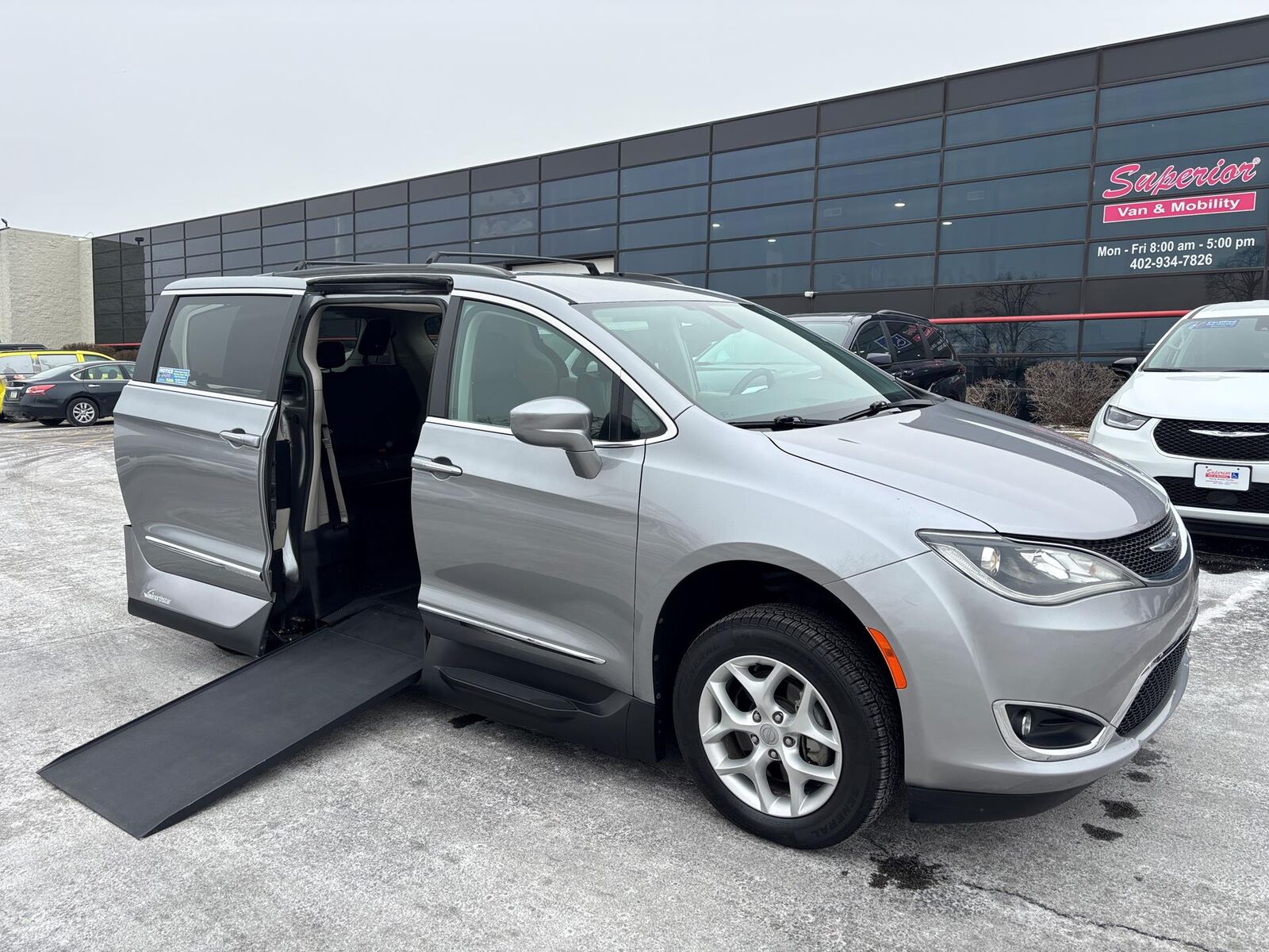 2017 CHRYSLER Pacifica