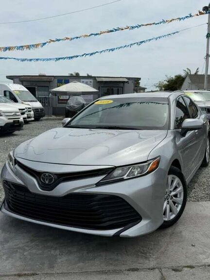 2018 TOYOTA Camry