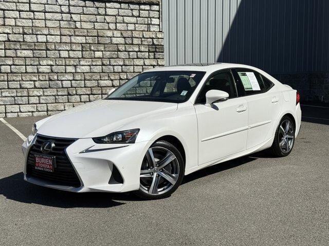 2017 LEXUS IS