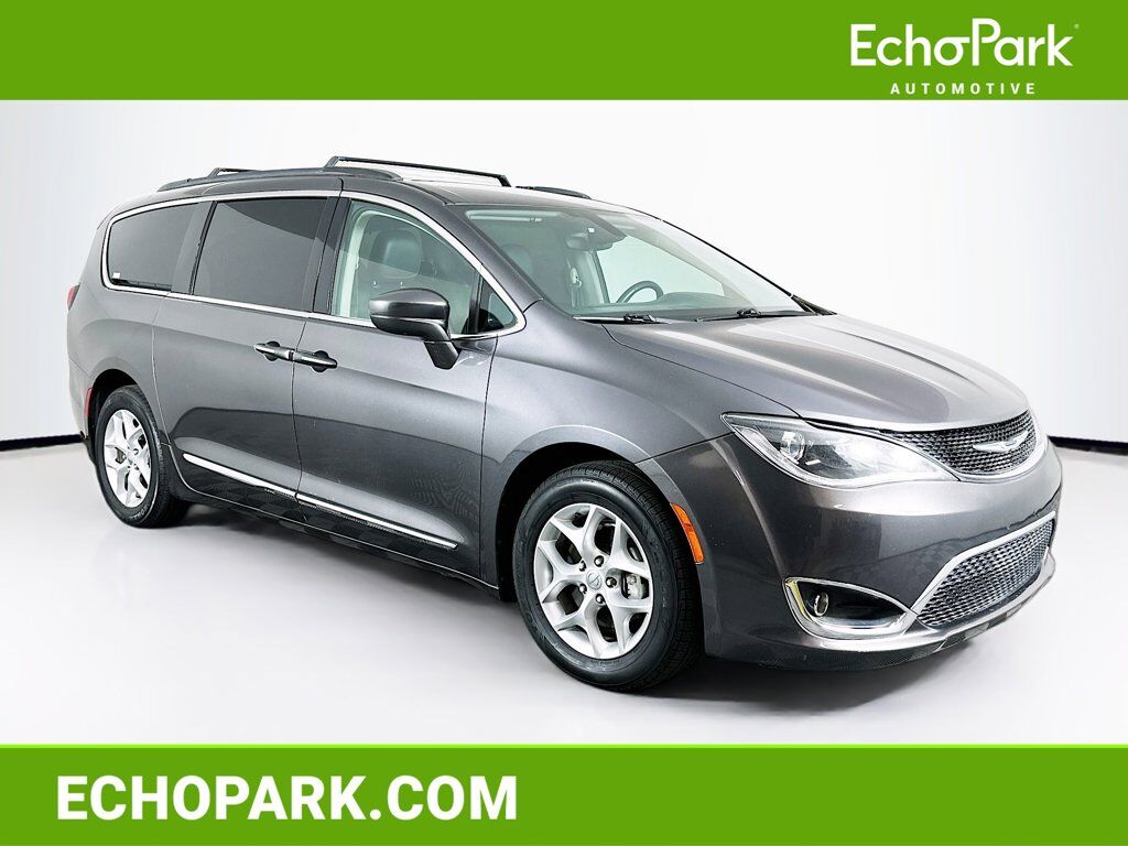 2017 CHRYSLER Pacifica