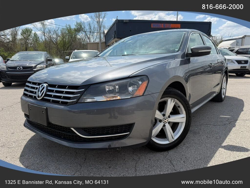 2013 VOLKSWAGEN Passat