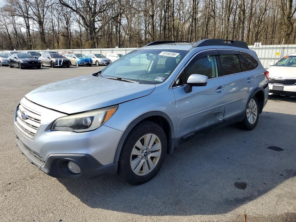 2015 SUBARU Outback