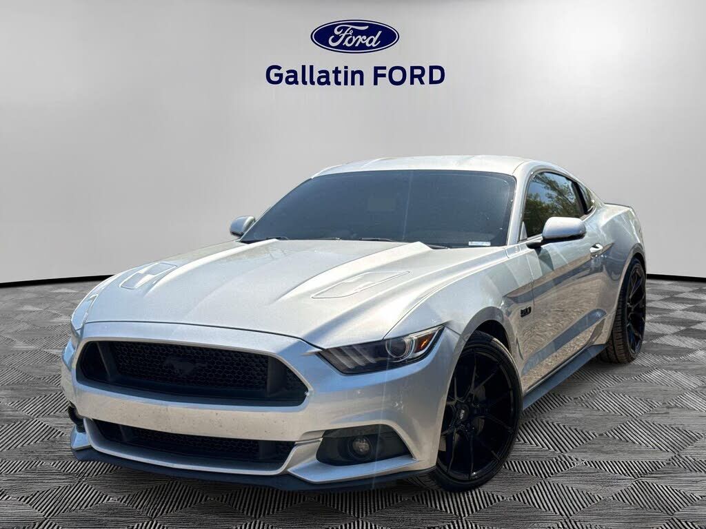 2017 FORD Mustang
