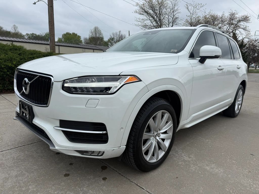 2017 VOLVO XC90