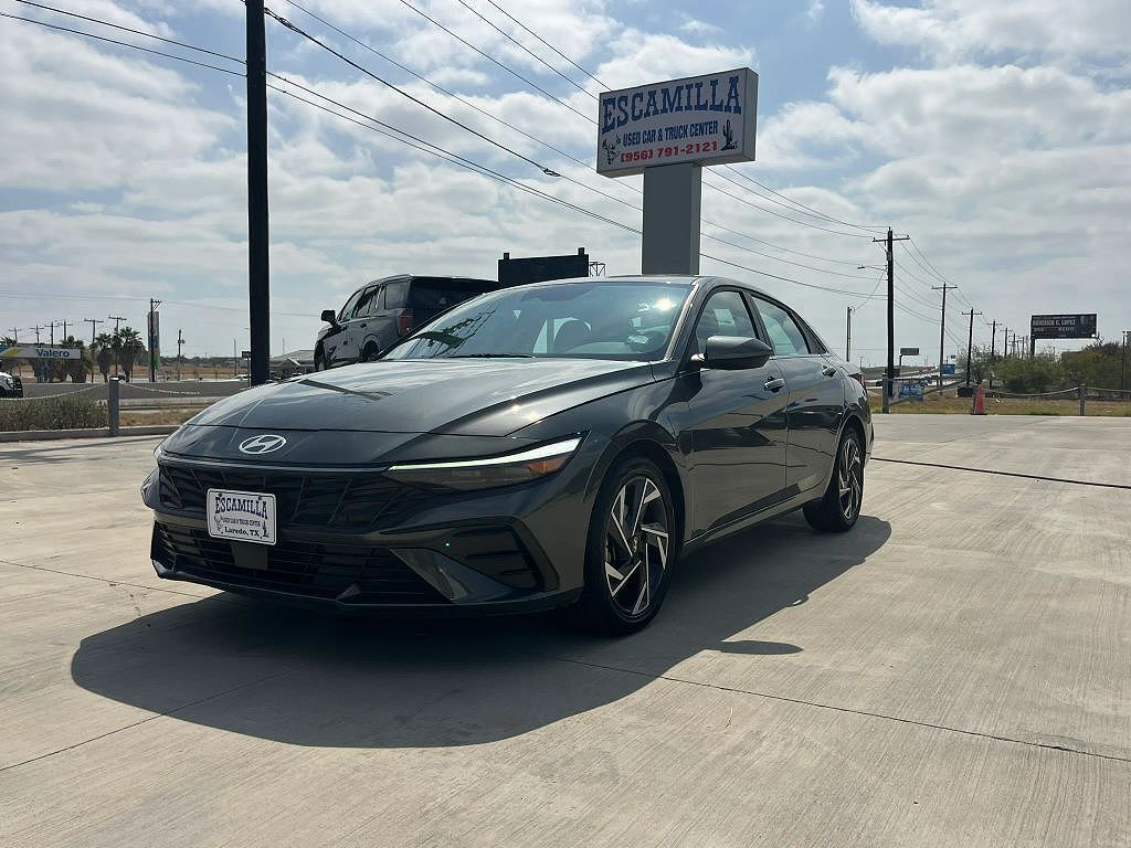 2025 HYUNDAI Elantra