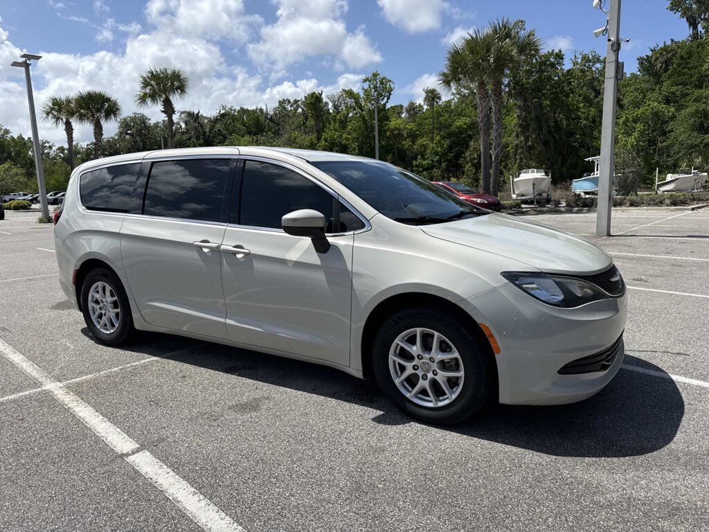 2019 CHRYSLER Pacifica