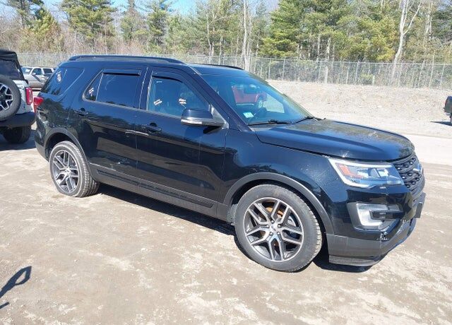 2017 FORD Explorer