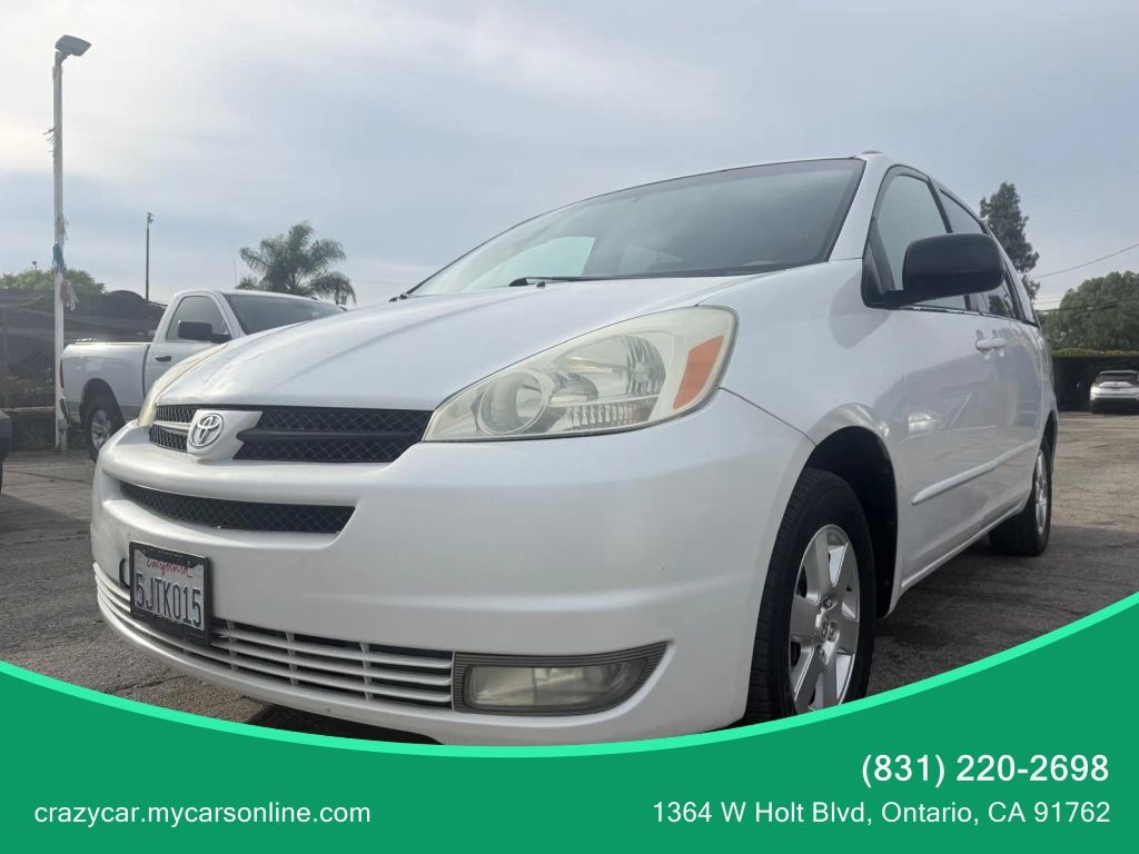 2004 TOYOTA Sienna