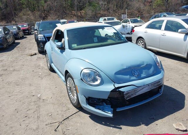 2014 VOLKSWAGEN Beetle