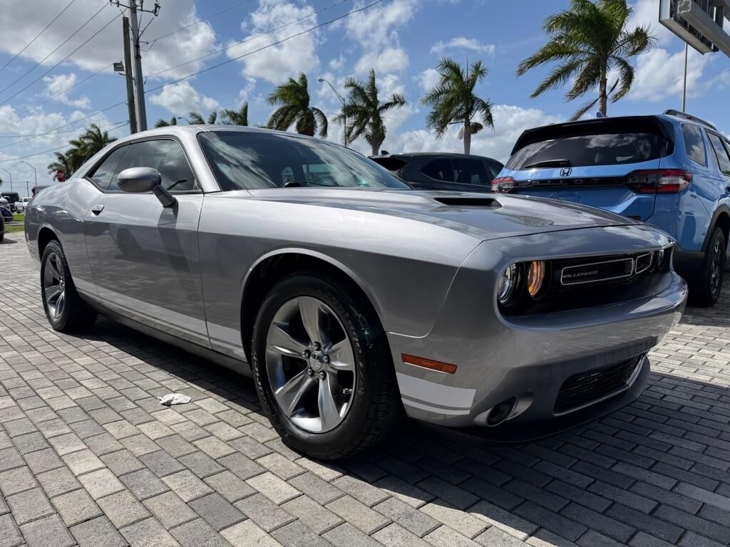 2016 DODGE Challenger