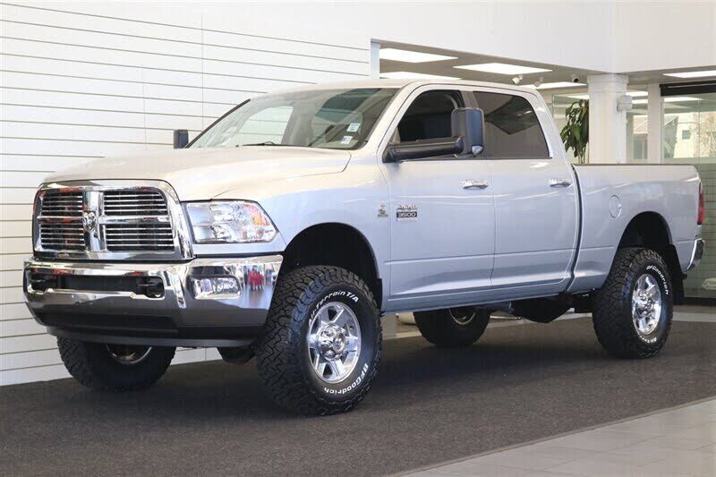 2012 DODGE Ram