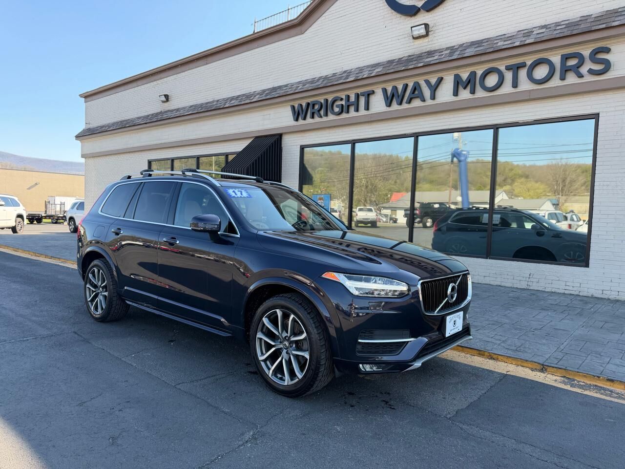 2017 VOLVO XC90