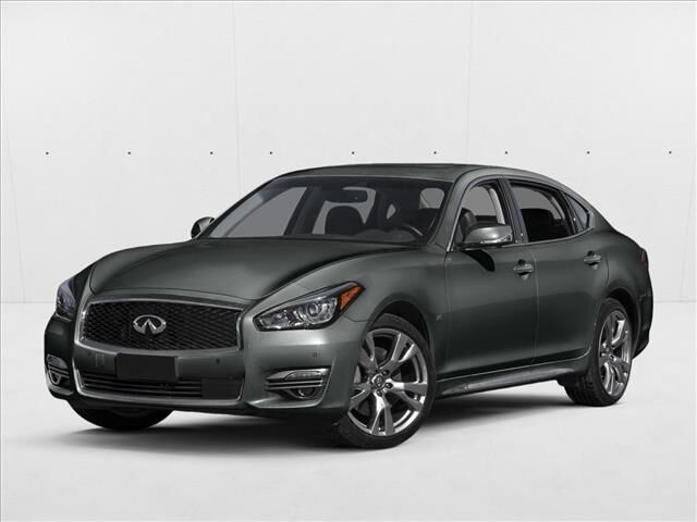2016 INFINITI Q70L