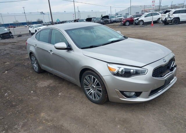 2014 KIA Cadenza