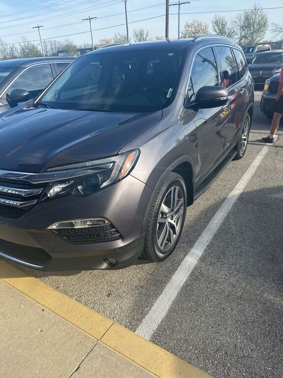 2017 HONDA Pilot