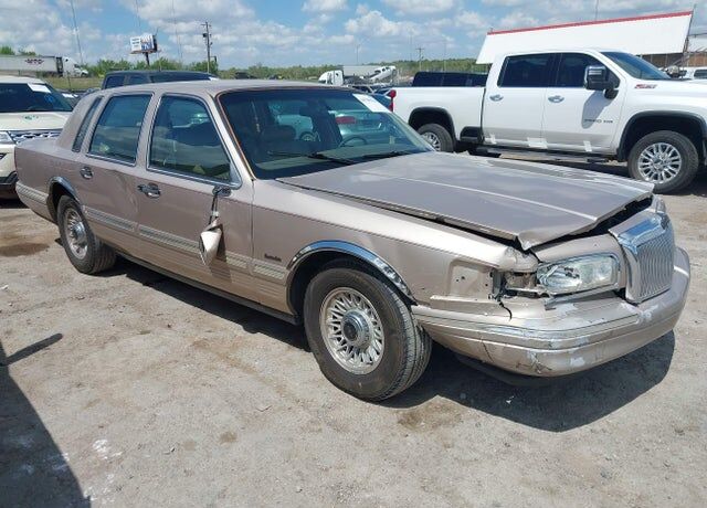 Lincoln Town Car