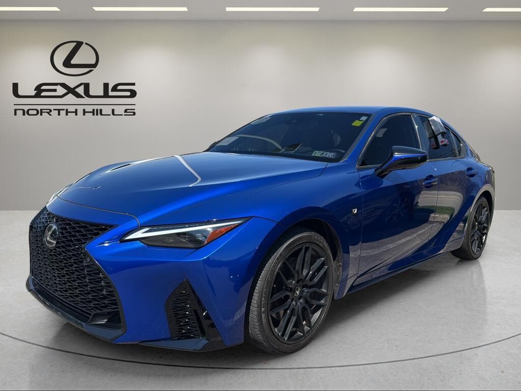 2021 LEXUS IS