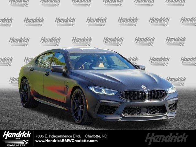 2023 BMW M8
