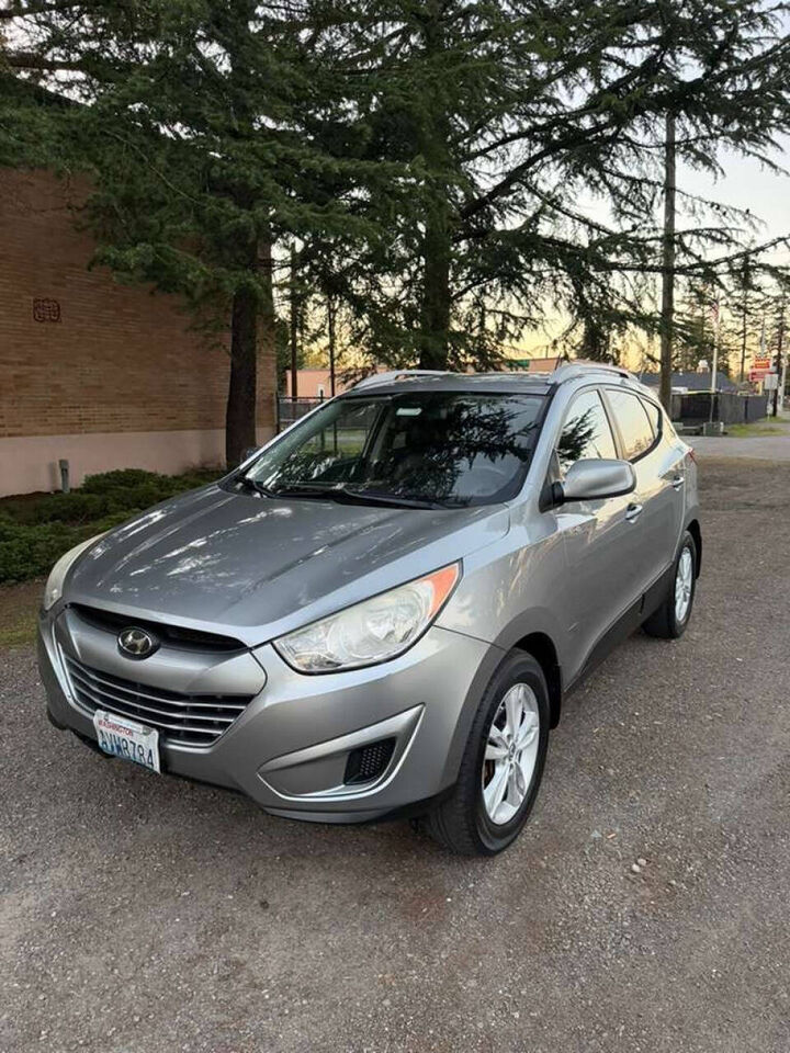 2011 HYUNDAI Tucson