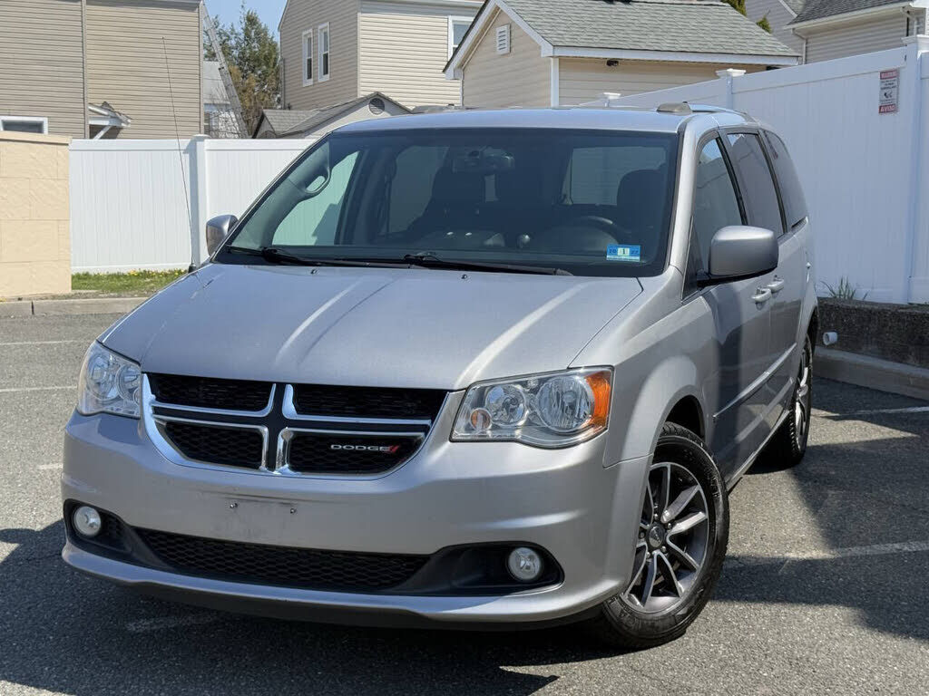 2017 DODGE Grand Caravan