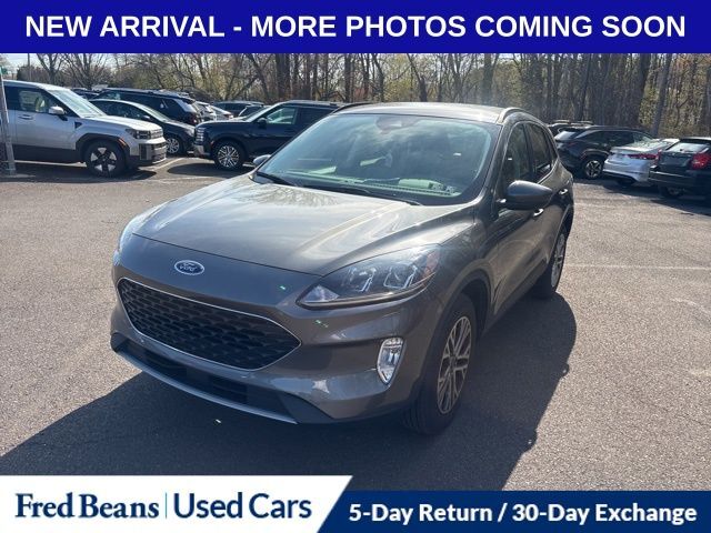 2022 FORD Escape
