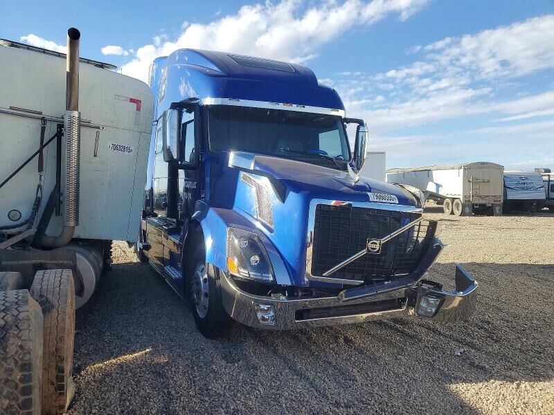 2018 VOLVO TRUCK VNL