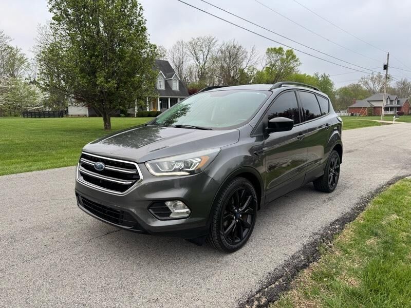 2017 FORD Escape