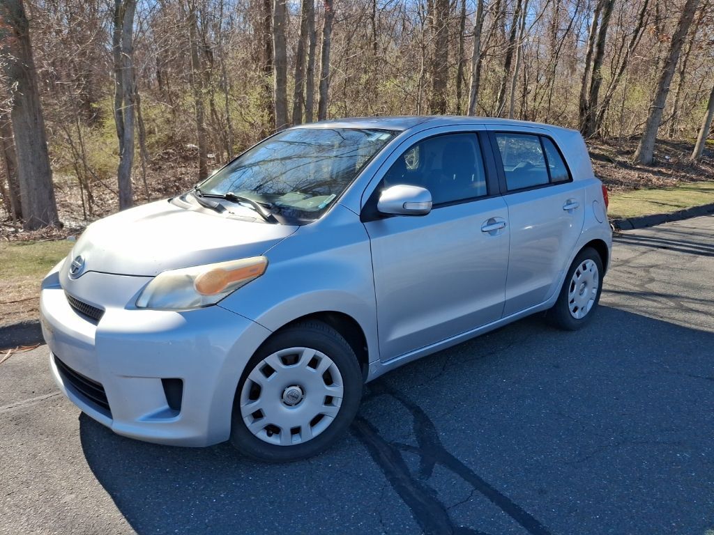 2010 TOYOTA SCION