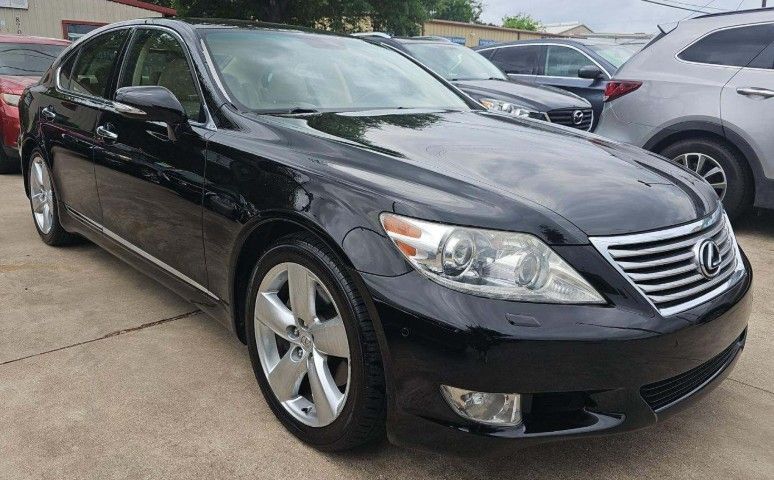 2011 LEXUS LS