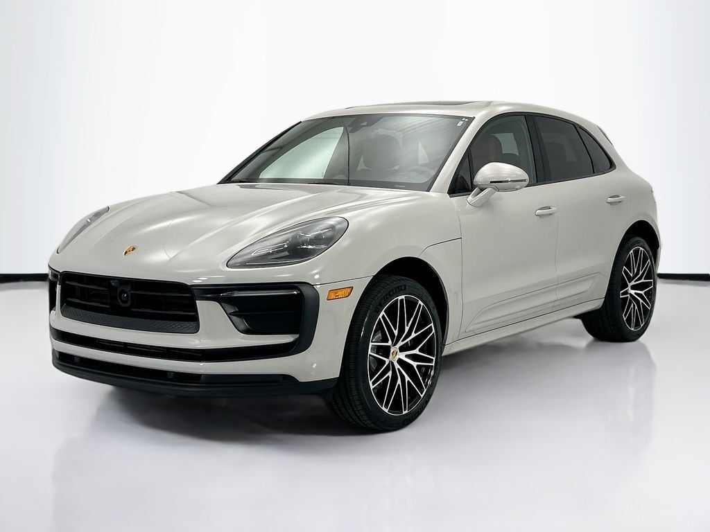 2024 PORSCHE Macan