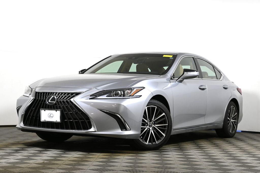 2025 LEXUS ES