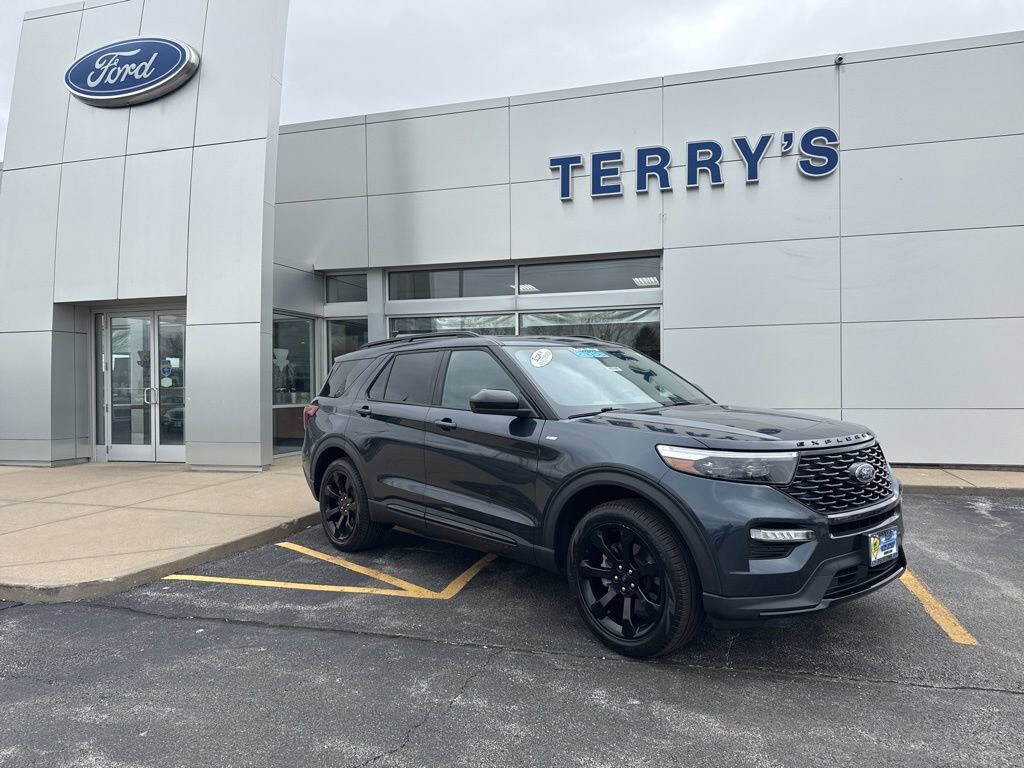 2023 FORD Explorer
