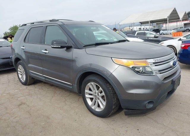 2011 FORD Explorer