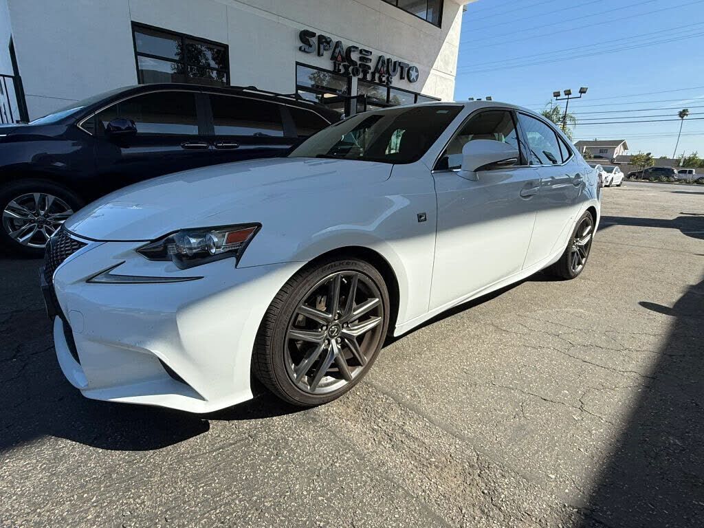 2015 LEXUS IS