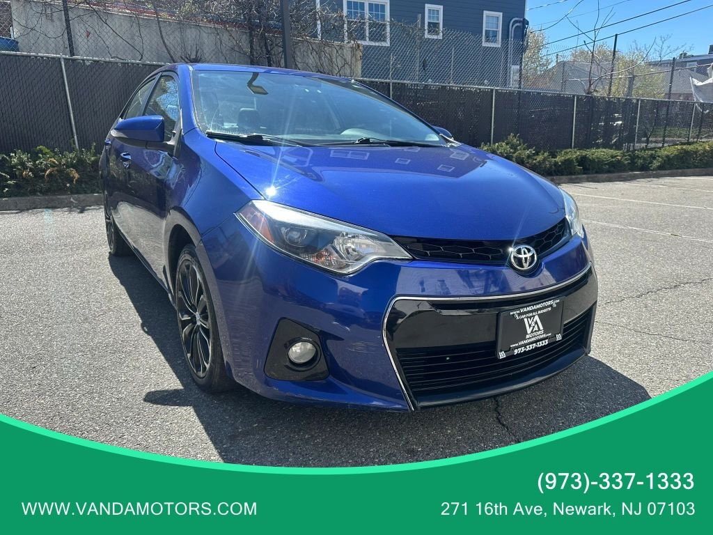 2015 TOYOTA Corolla