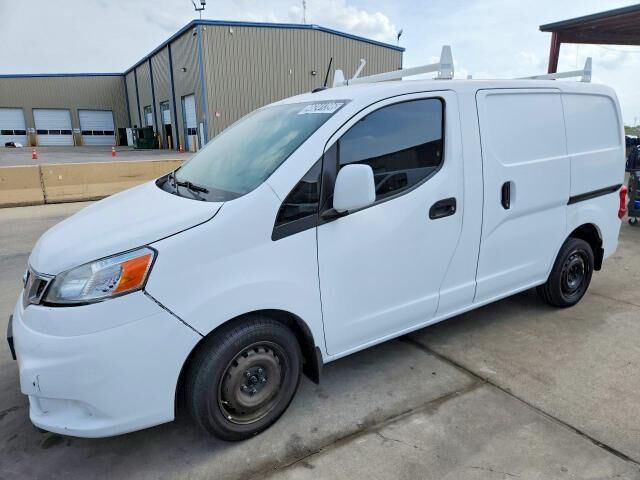 2017 NISSAN NV200