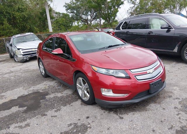 2013 CHEVROLET Volt
