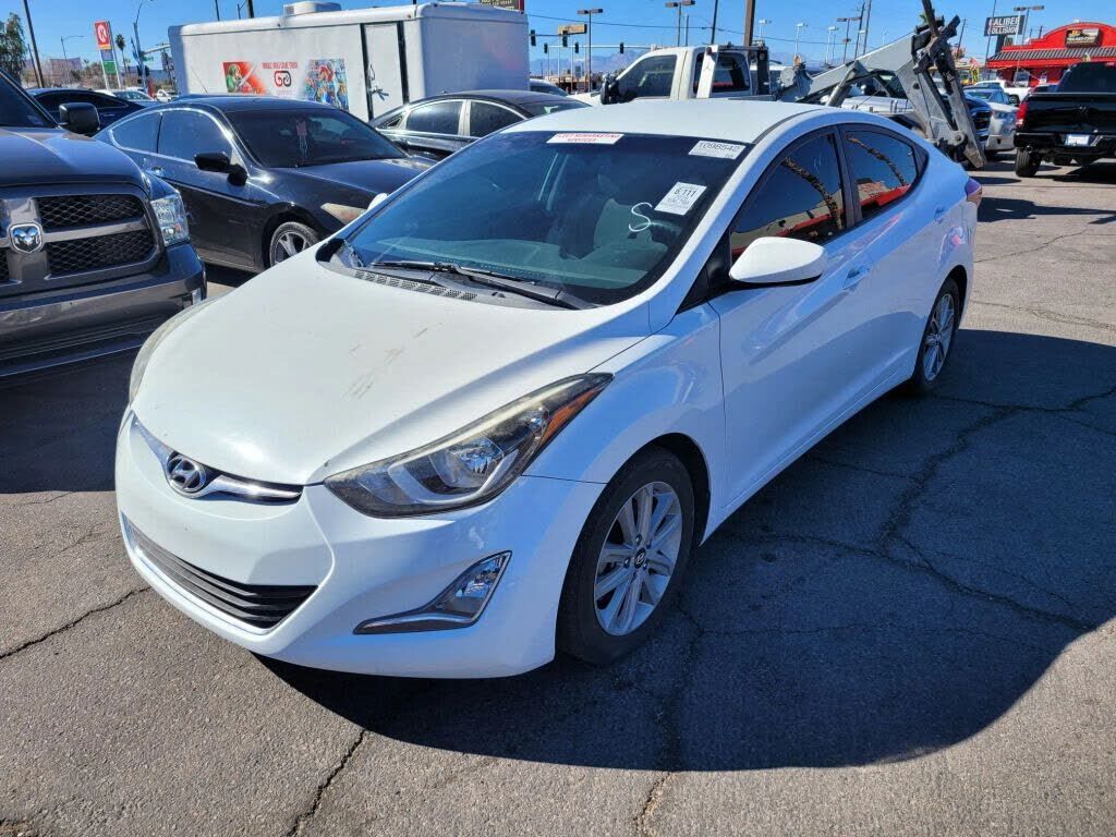 2016 HYUNDAI Elantra