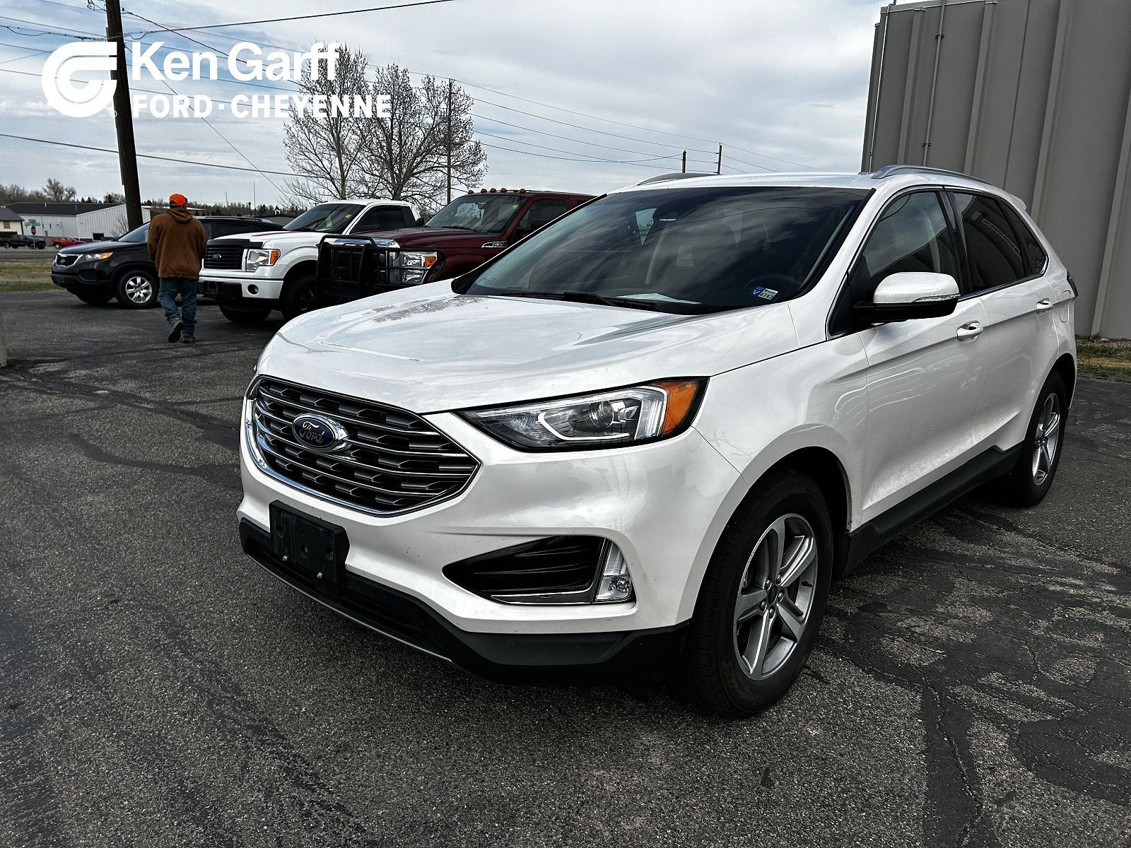 2019 FORD Edge