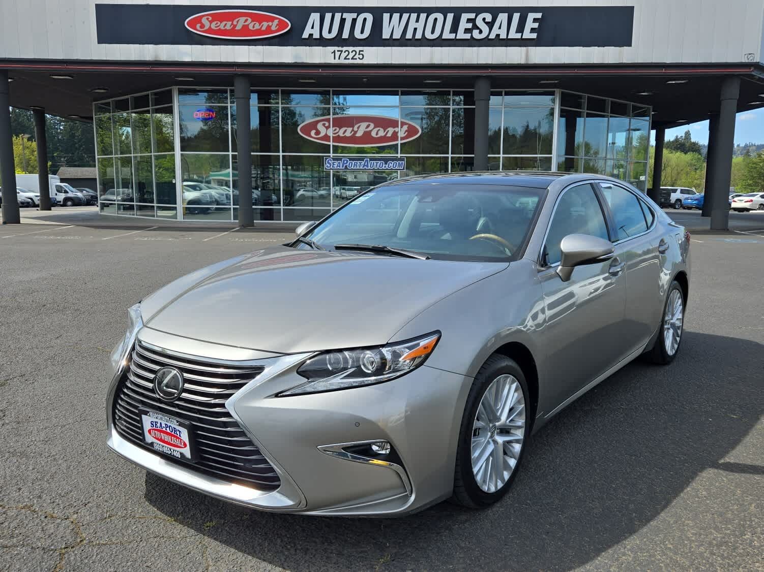2016 LEXUS ES